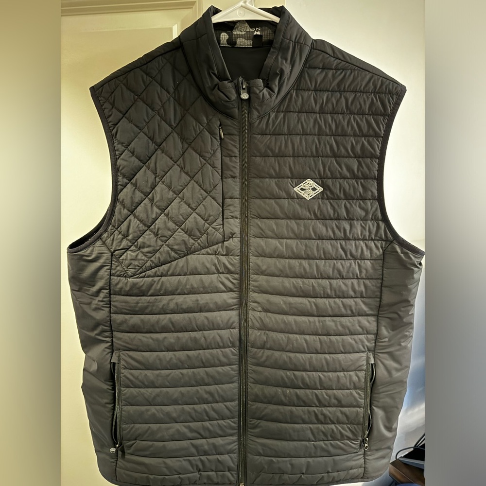 Large Greyson Black Vest. Santa Lucia Preserve Golf Club- Carmel, CA